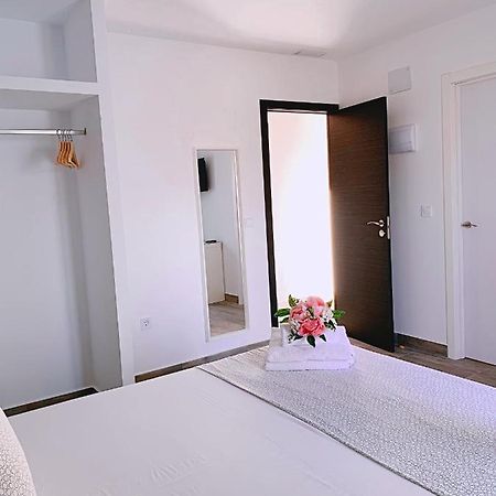 Hostal El Castillo الكالا ذي غواذَيْرا المظهر الخارجي الصورة